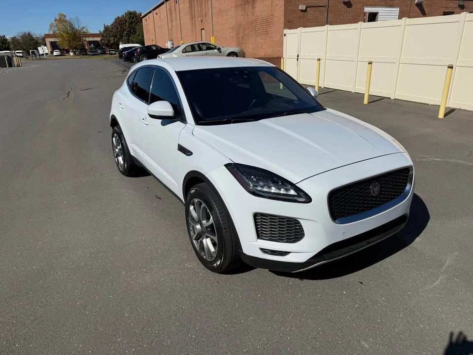2018 Jaguar E-Pace - Image 7 of 17