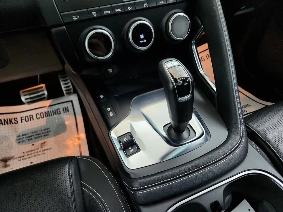 2018 Jaguar E-Pace - Image 19 of 20