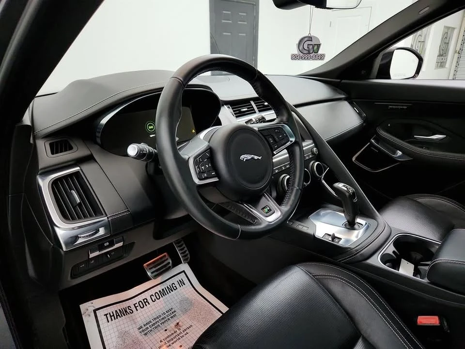 2018 Jaguar E-Pace - Image 13 of 20