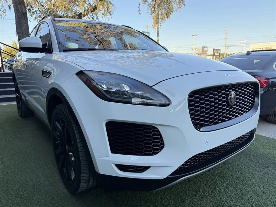 2018 Jaguar E-Pace - Image 2 of 19