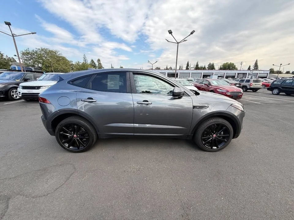 2018 Jaguar E-Pace - Image 4 of 20