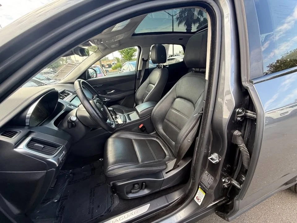 2018 Jaguar E-Pace - Image 13 of 20