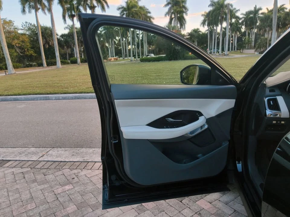 2018 Jaguar I-Pace - Image 3 of 20