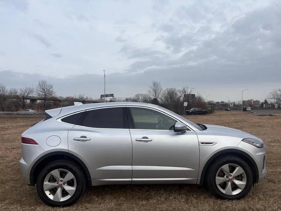 2018 Jaguar E-Pace - Image 5 of 19