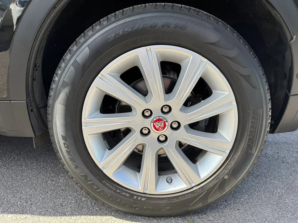 2018 Jaguar E-Pace - Image 8 of 20