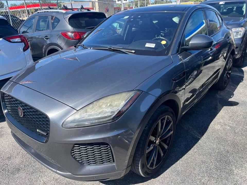 2018 Jaguar E-Pace - Image 4 of 9