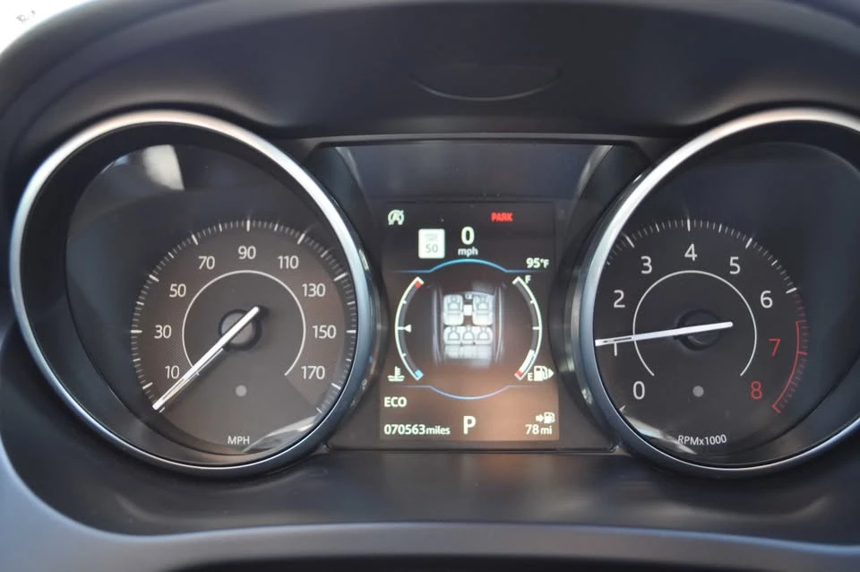 2018 Jaguar E-Pace - Image 14 of 20