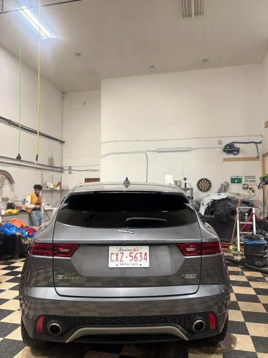 2018 Jaguar E-Pace - Image 18 of 20