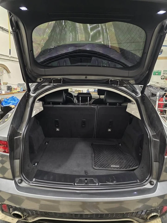 2018 Jaguar E-Pace - Image 2 of 20
