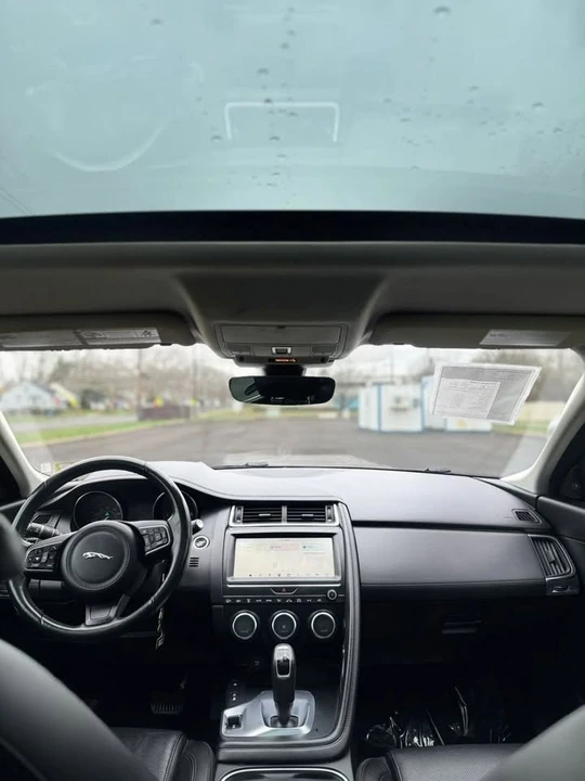 2018 Jaguar E-Pace - Image 20 of 20