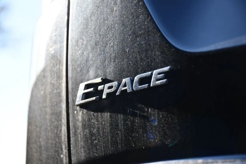 2018 Jaguar E-Pace - Image 7 of 20