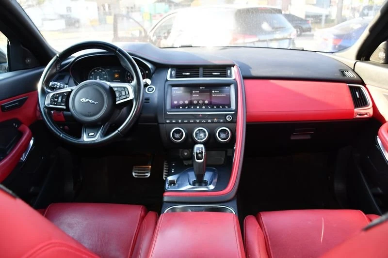2018 Jaguar E-Pace - Image 10 of 20