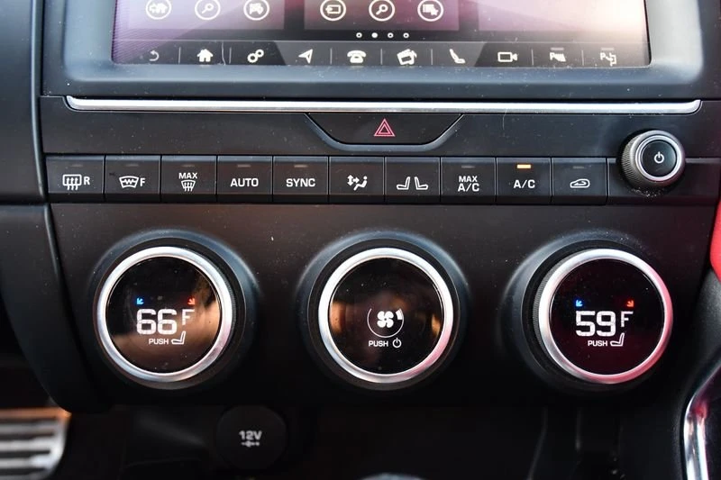 2018 Jaguar E-Pace - Image 16 of 20