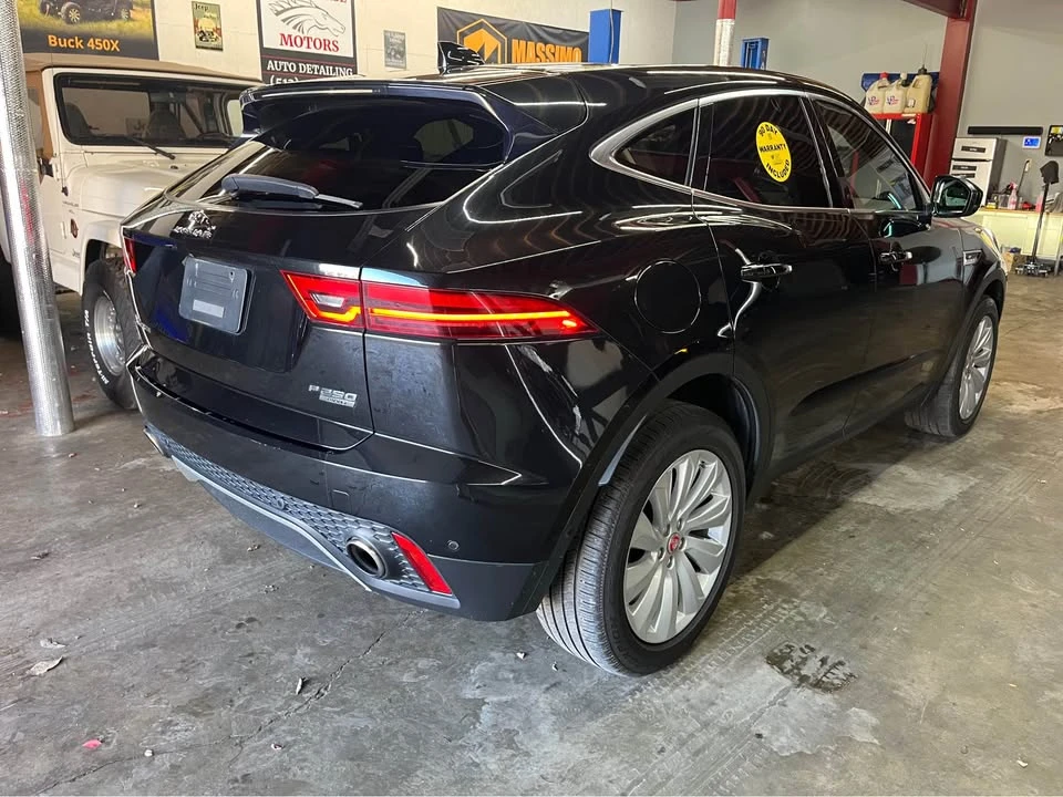2018 Jaguar E-Pace - Image 7 of 18
