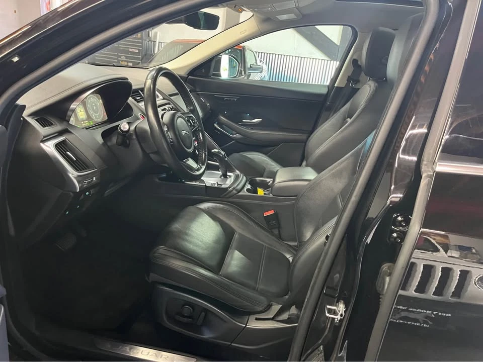 2018 Jaguar E-Pace - Image 14 of 18