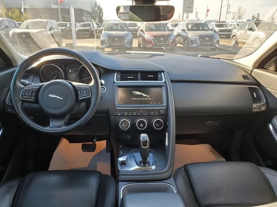 2018 Jaguar E-Pace - Image 17 of 17