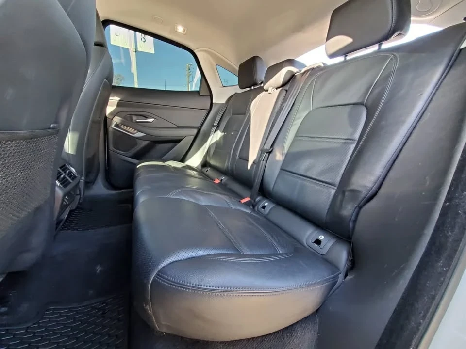 2018 Jaguar E-Pace - Image 8 of 14