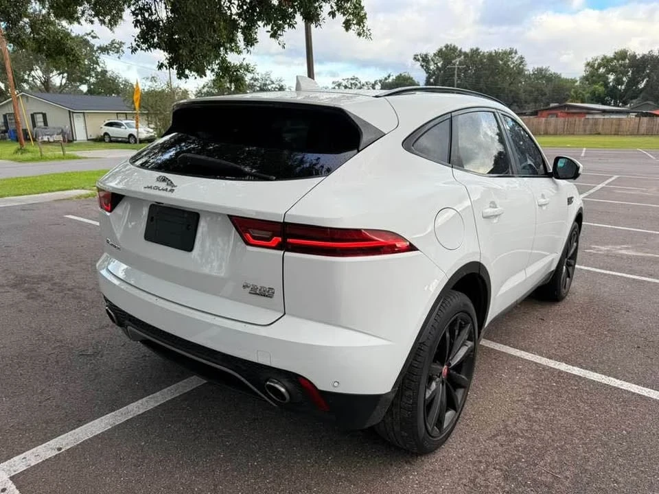 2018 Jaguar E-Pace - Image 5 of 20