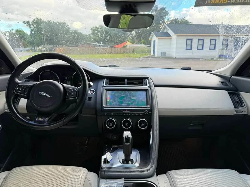 2018 Jaguar E-Pace - Image 20 of 20