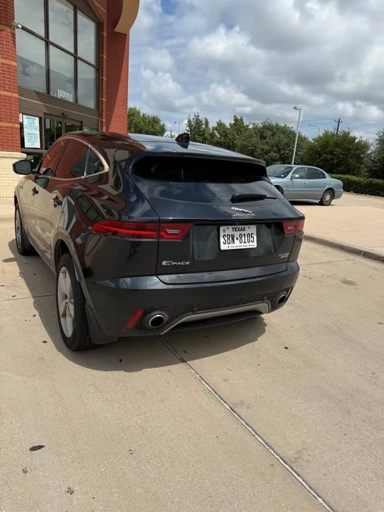 2018 Jaguar E-Pace - Image 5 of 17