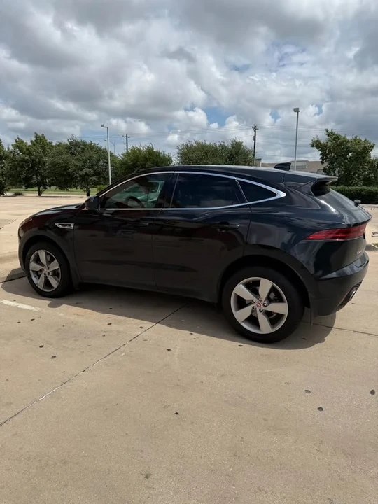 2018 Jaguar E-Pace - Image 4 of 17
