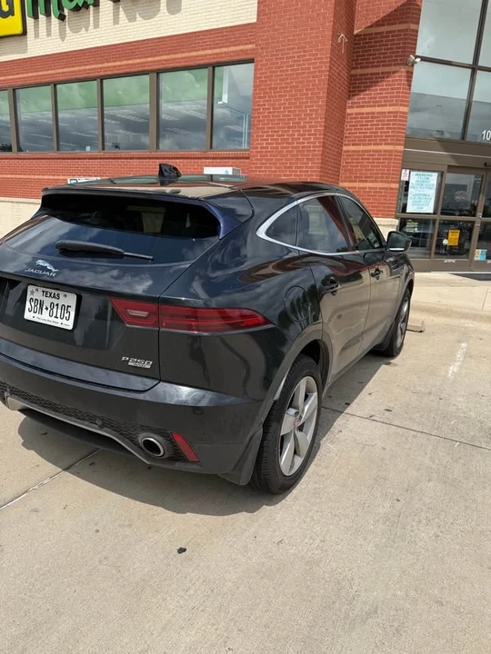 2018 Jaguar E-Pace - Image 6 of 17