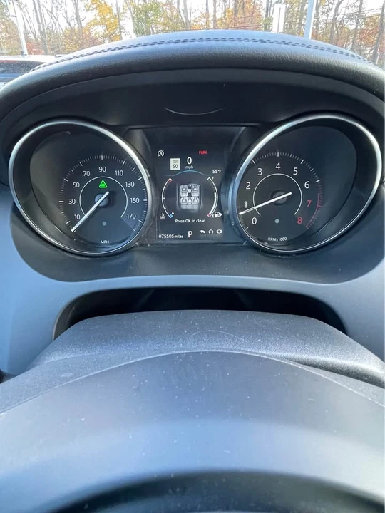 2018 Jaguar E-Pace - Image 12 of 15