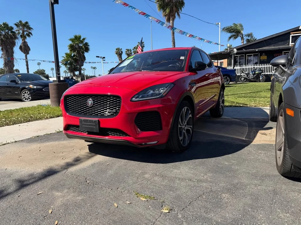2018 Jaguar E-Pace - Image 2 of 5