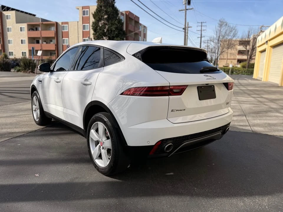 2018 Jaguar E-Pace - Image 6 of 17