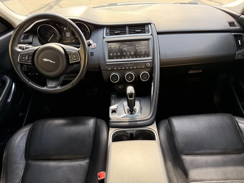 2018 Jaguar E-Pace - Image 10 of 17
