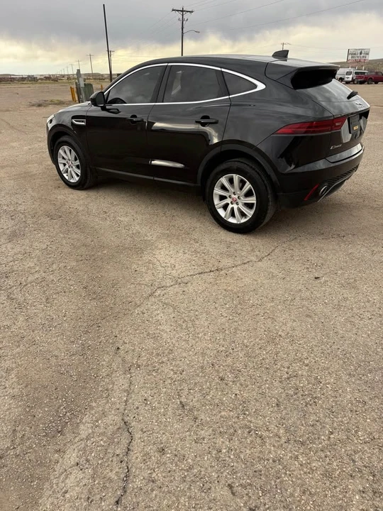 2018 Jaguar E-Pace - Image 6 of 17