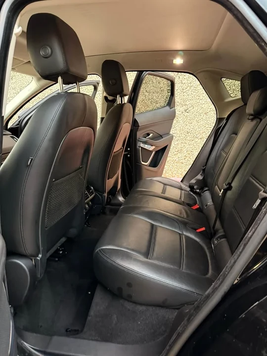 2018 Jaguar E-Pace - Image 18 of 20