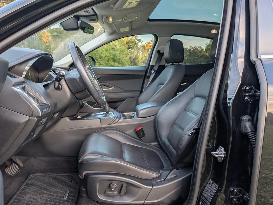 2018 Jaguar E-Pace - Image 10 of 20