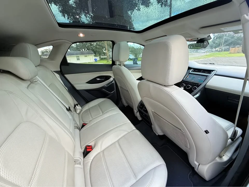 2018 Jaguar E-Pace - Image 13 of 18