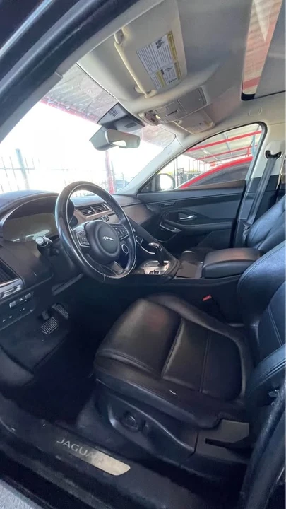 2018 Jaguar E-Pace - Image 7 of 9