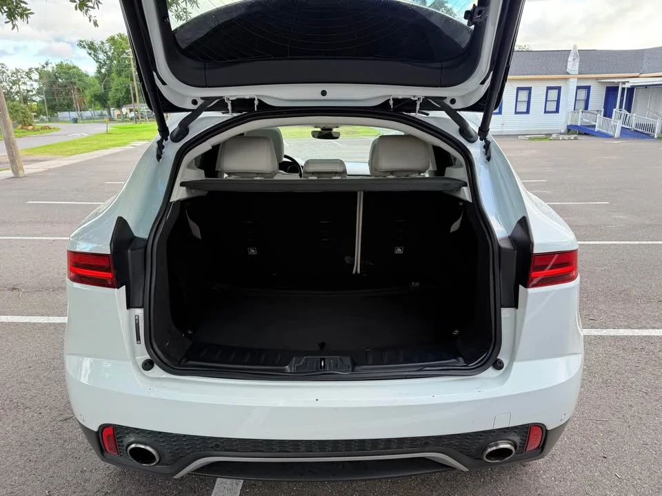 2018 Jaguar E-Pace - Image 16 of 18