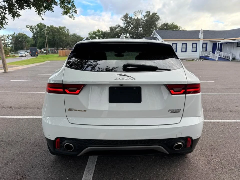 2018 Jaguar E-Pace - Image 4 of 18