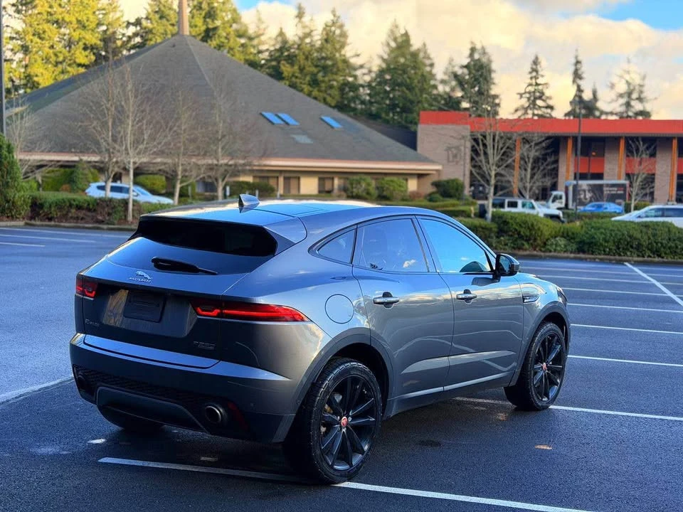 2018 Jaguar E-Pace - Image 3 of 14