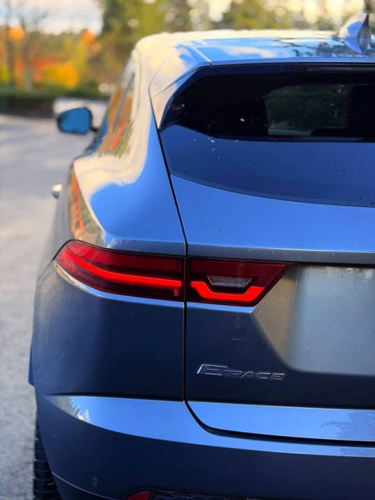 2018 Jaguar E-Pace - Image 14 of 14