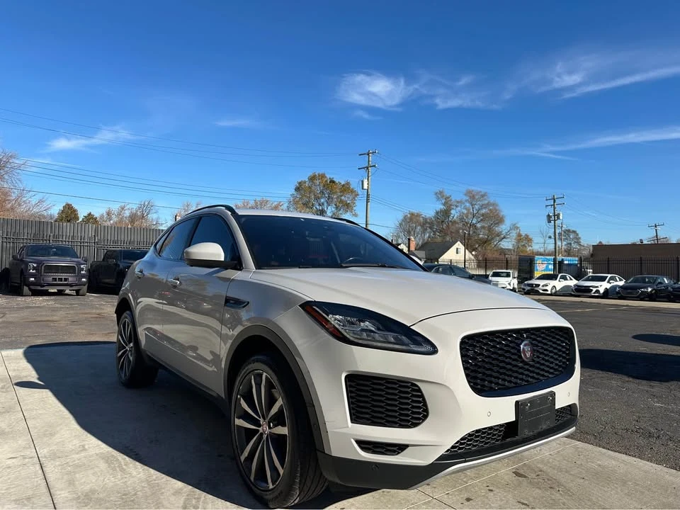 2018 Jaguar E-Pace - Image 3 of 13