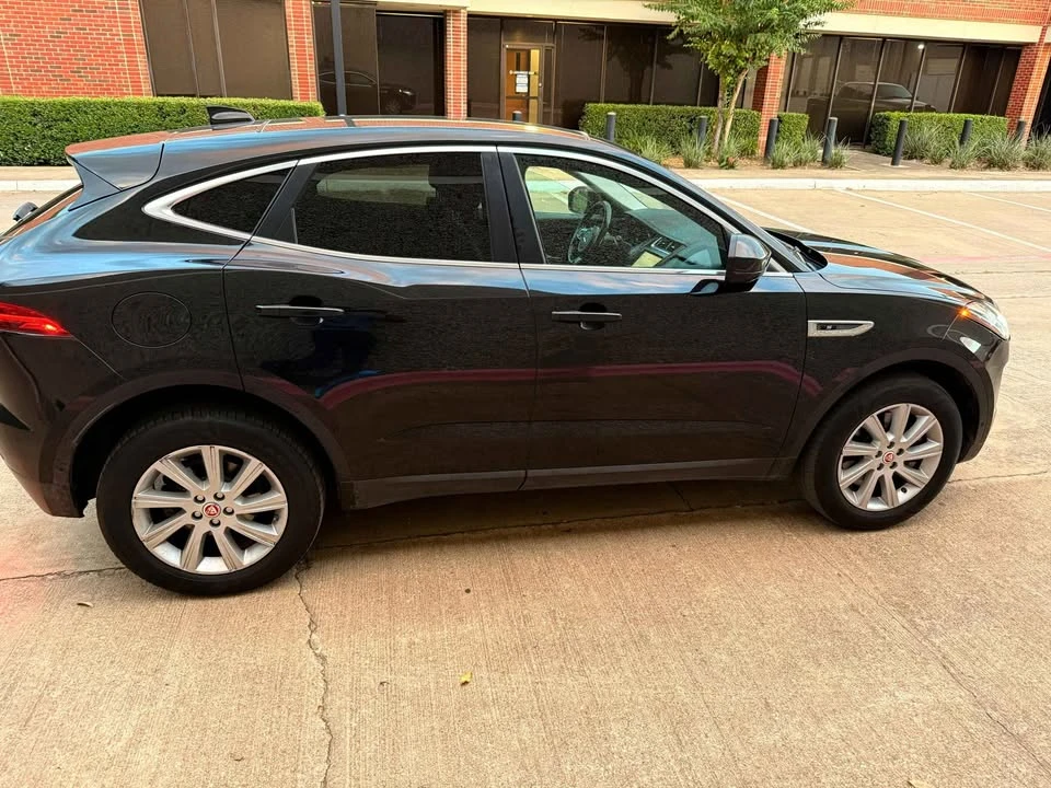 2018 Jaguar E-Pace - Image 15 of 20