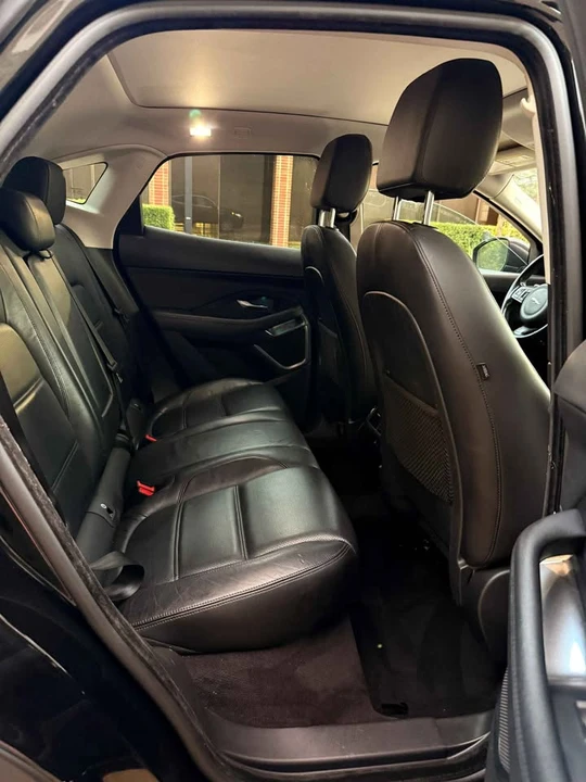2018 Jaguar E-Pace - Image 12 of 20