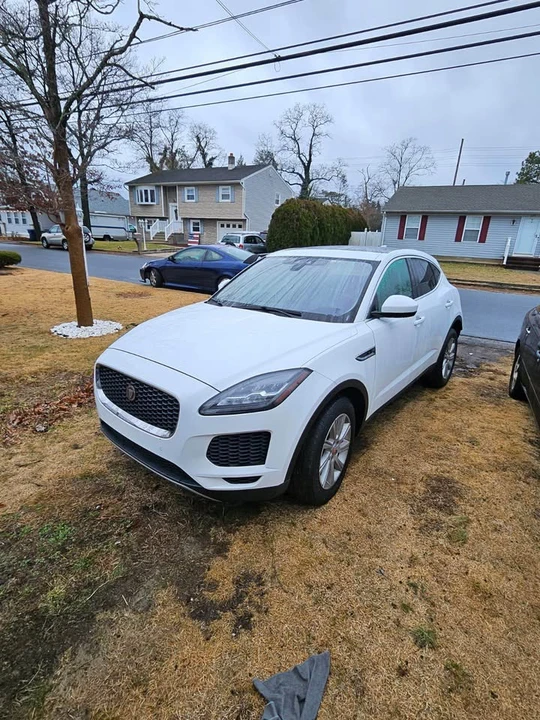 2018 Jaguar E-Pace - Image 2 of 5