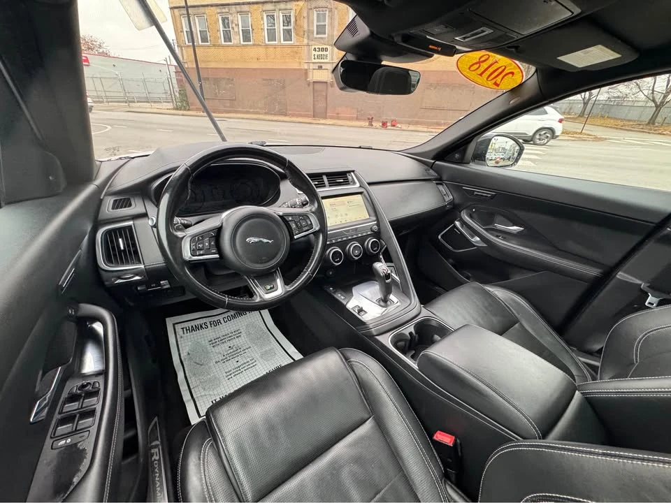 2018 Jaguar E-Pace - Image 11 of 17