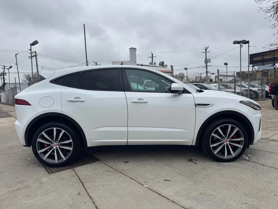 2018 Jaguar E-Pace - Image 4 of 17