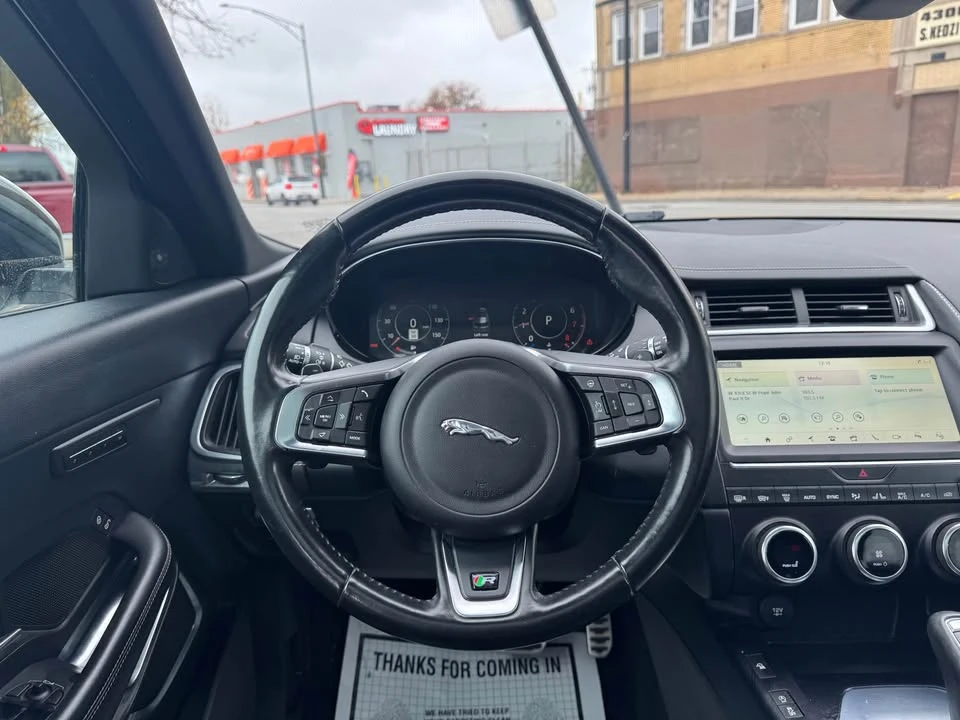 2018 Jaguar E-Pace - Image 12 of 17