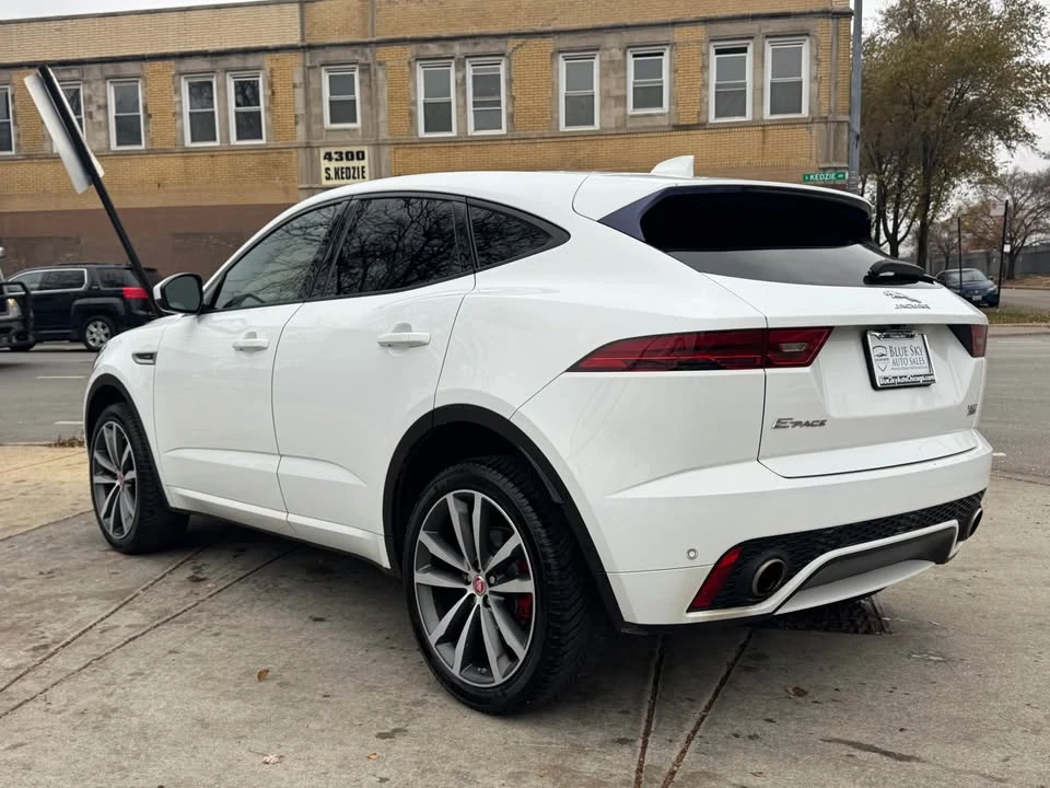 2018 Jaguar E-Pace - Image 7 of 17