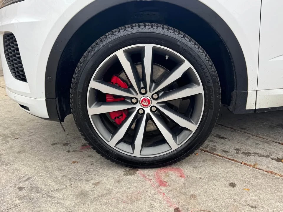 2018 Jaguar E-Pace - Image 17 of 17