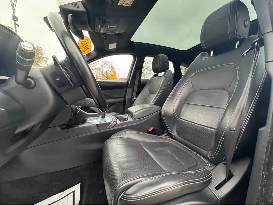 2018 Jaguar E-Pace - Image 9 of 17