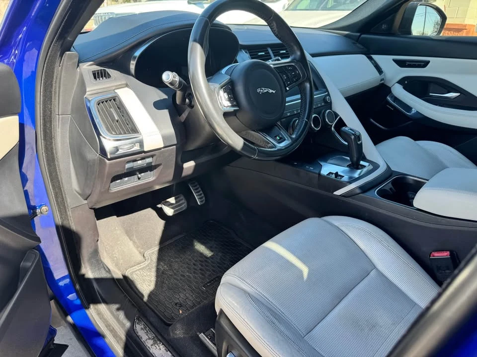 2018 Jaguar E-Pace - Image 4 of 15